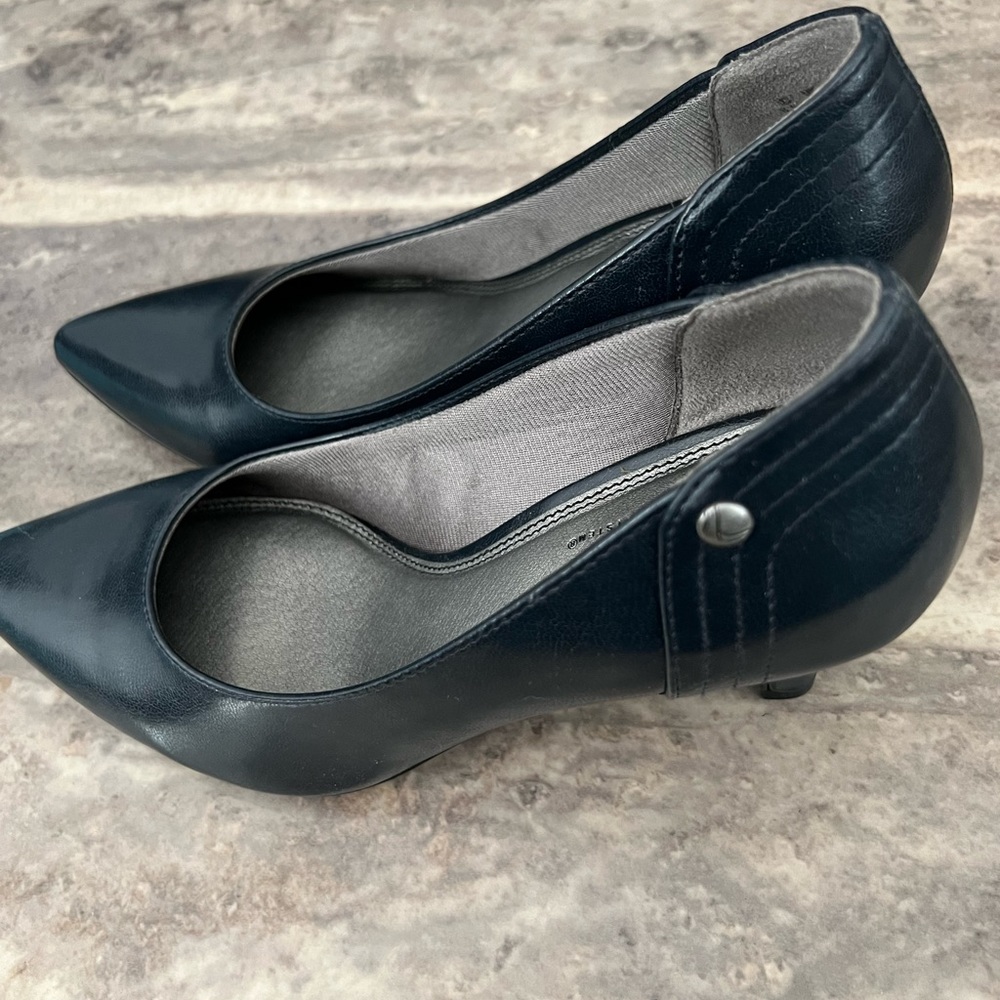 Life Stride Woman’s Heels Size 8.5